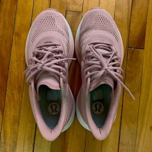Lululemon bliss feel running shoes